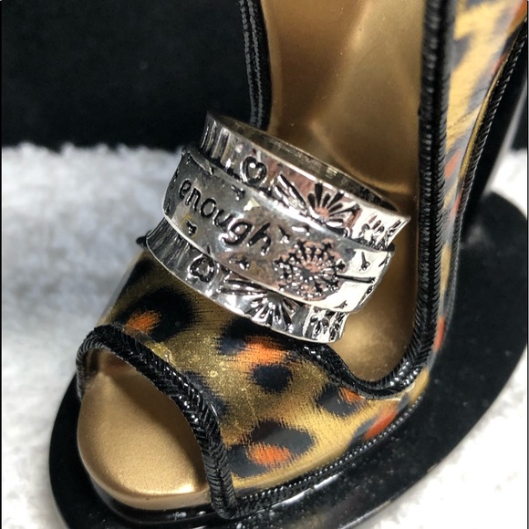 ⭐️🎁i am enough wide band inspiration /motivational ring ,size 8-Stamped - Picture 11 of 12